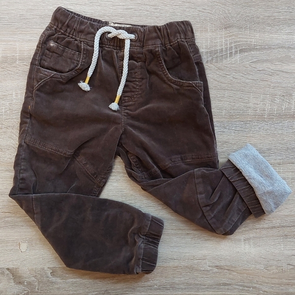 Next Direct like new lined corduroys 4-5 years - Picture 16 of 16